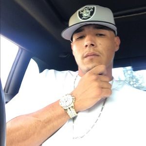 Meet your Posher, Agustin